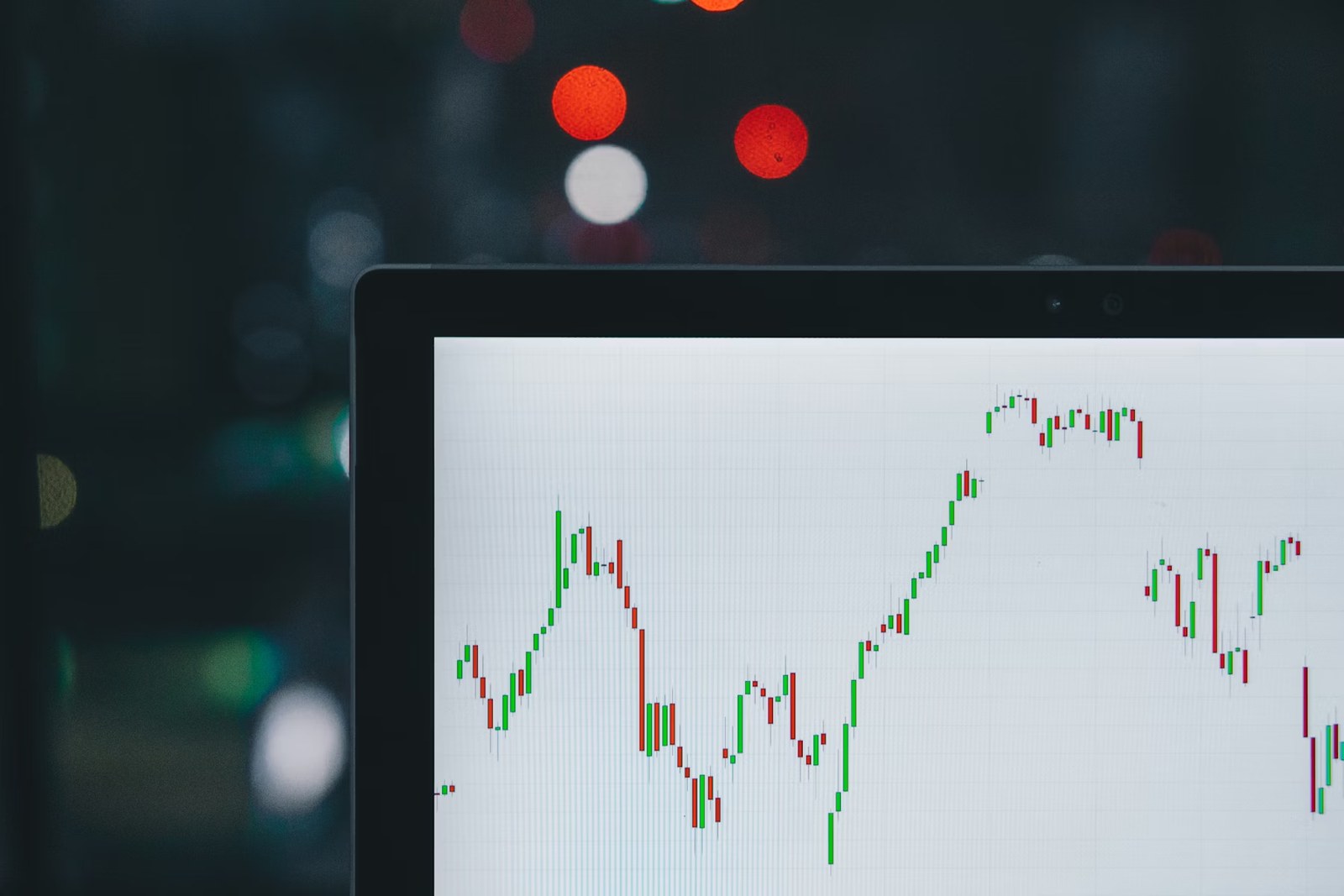 Base Derivatives Protocols to Watch with Retention Clues and Risk Surface Context