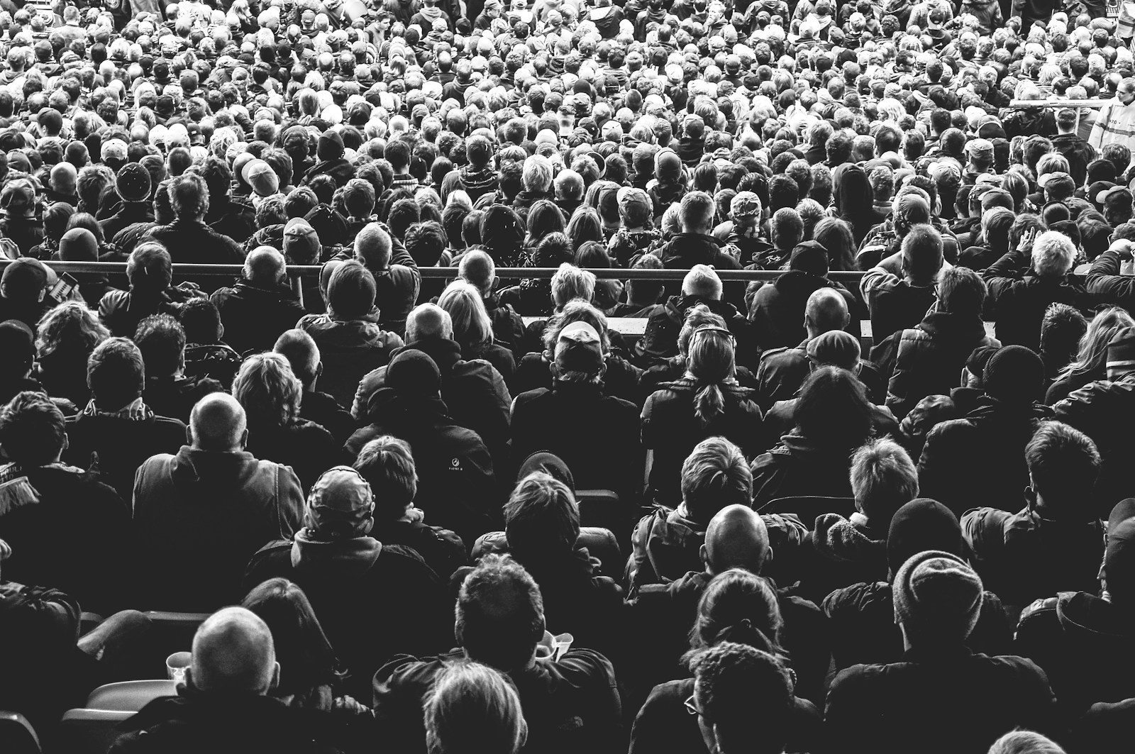 Oracle Stale-Data Fallback Review for Protocol Operations